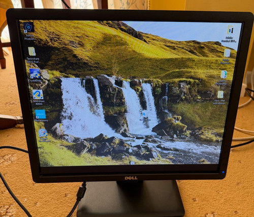 Dell 1913sc inch - 19-inch, x