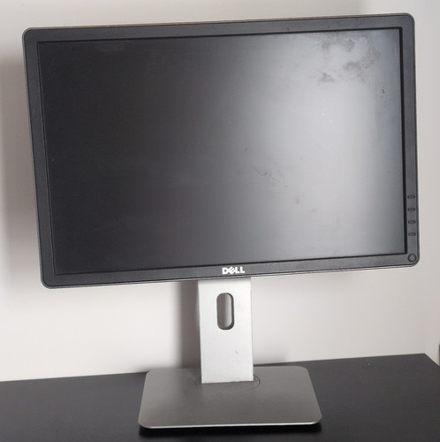 Dell ultrasharp 22in - 22in, lcd
